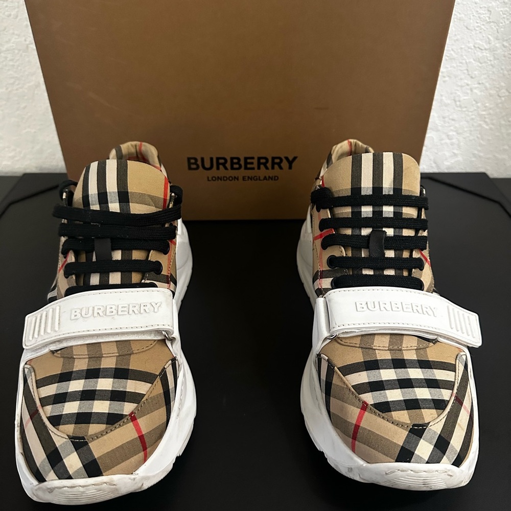 Burberry Regis Low Top Sneaker Archive Beige Size 10.5 US - Picture 7 of 7
